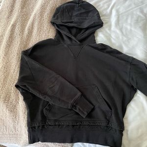 Lululemon sweatshirt / hoodie